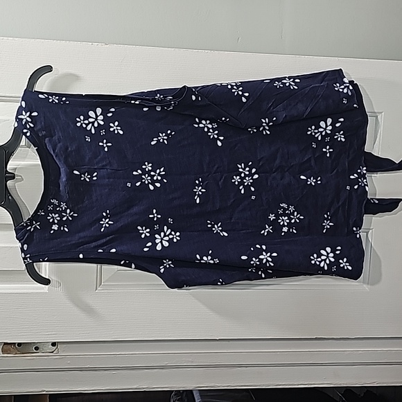 Blue Tank - Picture 12 of 16